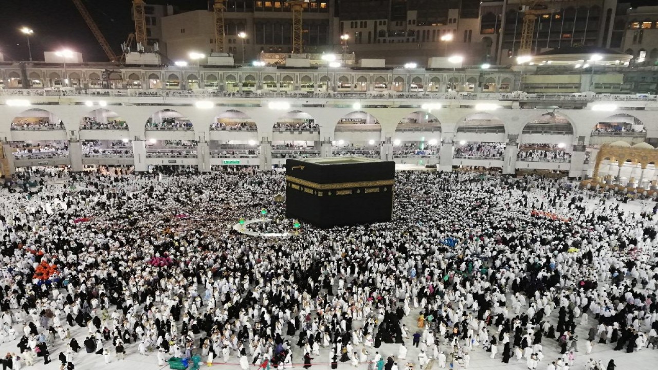 Ribuan jemaah umrah di sekitar Ka'bah/ist