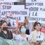 Warga China berunjuk rasa memprotes Dior yang dianggap menjiplak rok tradisonal mereka-1659184400