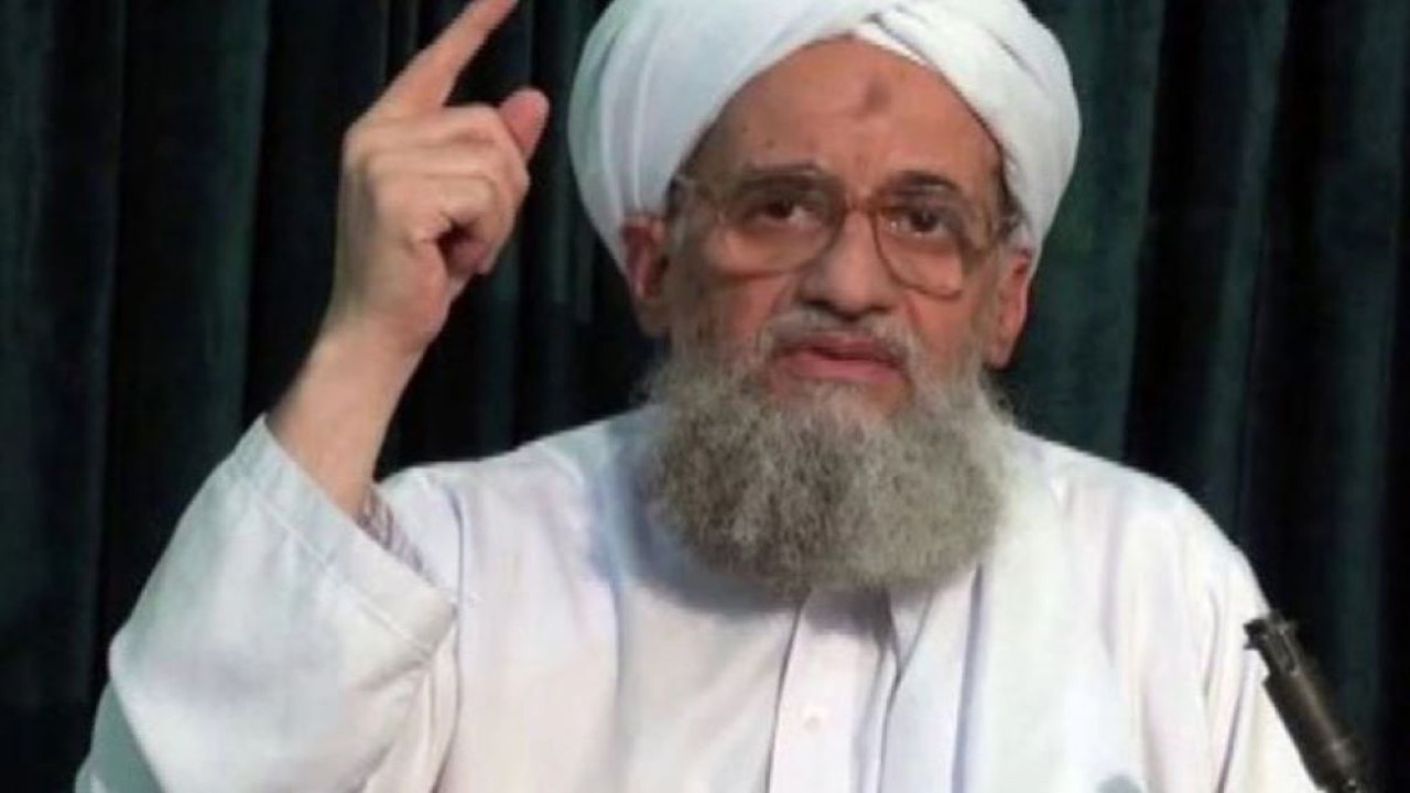 Pemimpin Al-Qaeda, Ayman Al-Zawahiri, dikabarkan tewas. (AFP/Site Intelligence Group)