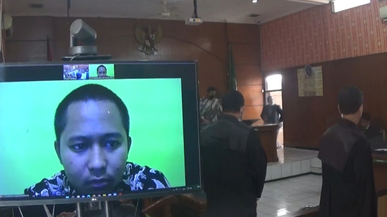 Doni Salmanan saat ikut sidang lanjutan di PN Bale Bandung.