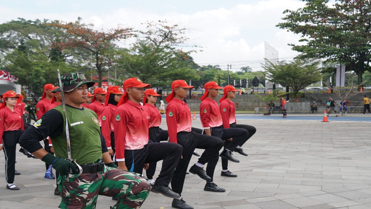 Pemprov Jabar dan Kodam 3 Siliwangi uji kekompakan calon Paskibraka.