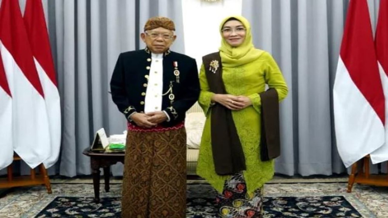 Wakil Presiden (Wapres) KH Ma'ruf Amin hadir dengan mengenakan busana adat Solo, Jawa Tengah (Jateng),pada Sidang Tahunan MPR dan Sidang Bersama DPR-DPD 2022. (EP/RJP-BPMI Setwapres)