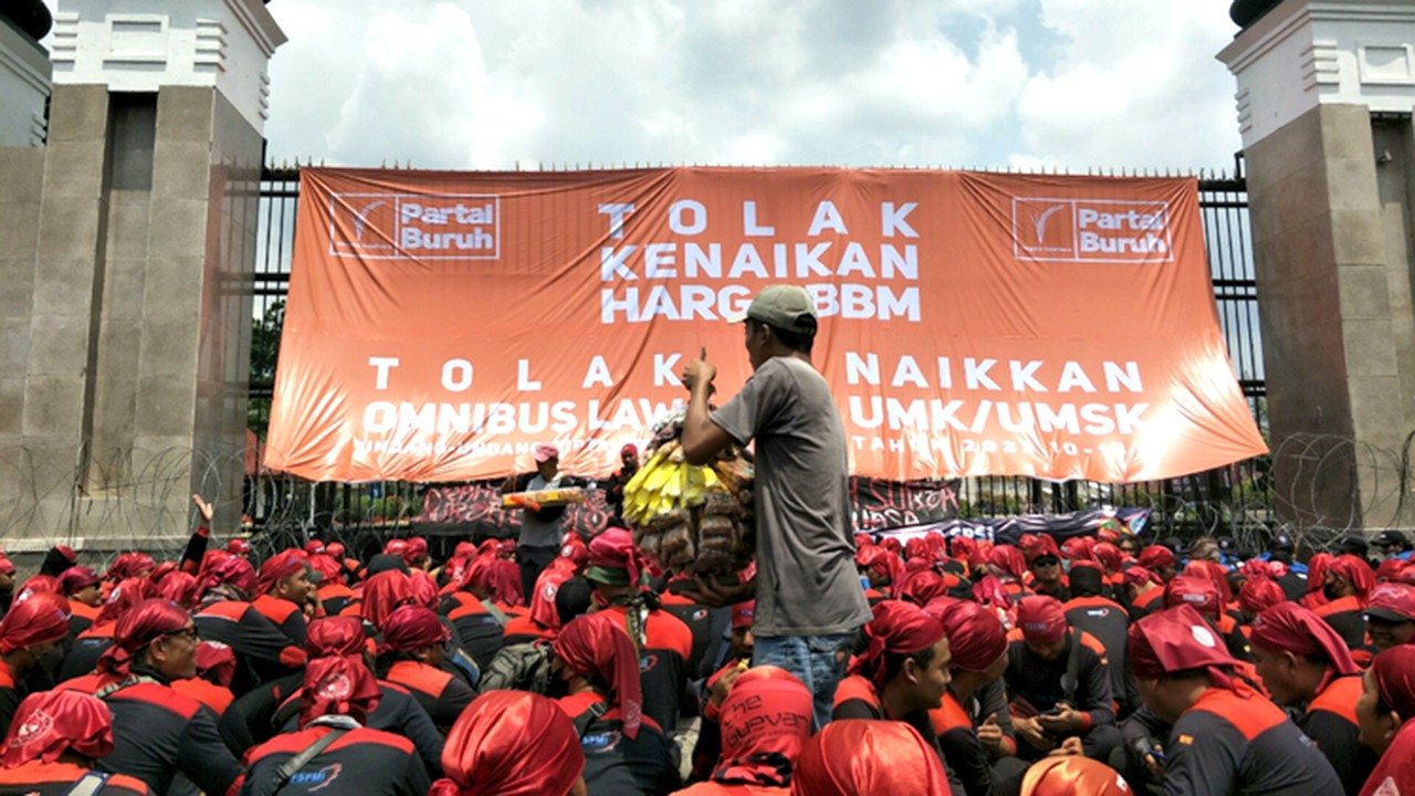 Demo tolak kenaikan hargaBBM di depan gedung DPR /ist