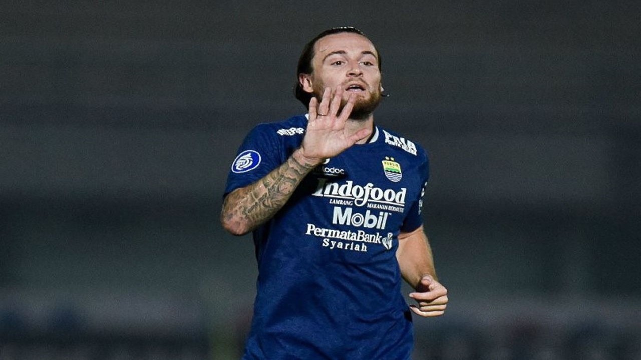 Gelandang Persib, Marc Klok