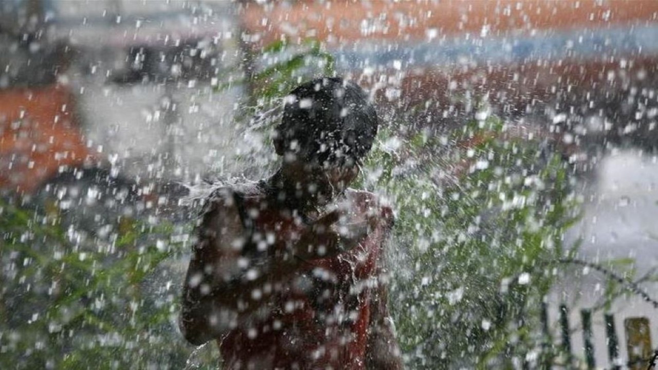 Ilustrasi. Hujan lebat. (Reuters)