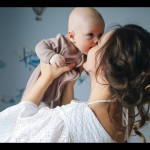 Ilustrasi ibu dan bayi-1664169948