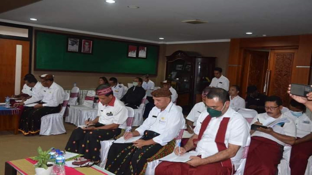 Rapat awal Tim Pengendali Inflasi Daerah (TPID) Kabupaten Manggarai bertempat di Ruang VIP Nuca Lale, Kantor Bupati Manggarai, Selasa (13/9/2022). Foto (Istimewa)