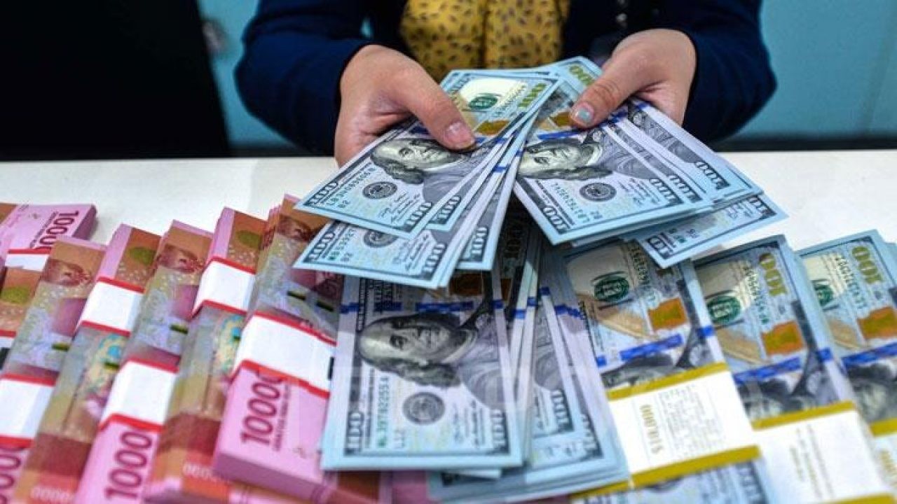 Mata uang dolar AS dan rupiah/ist