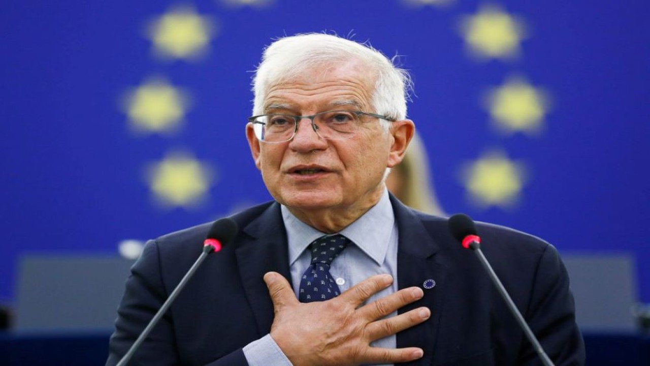 Josep Borrell menyebut Rusia akan menggunakan senjata nuklir bukan sekedar gertakan. (Reuters)