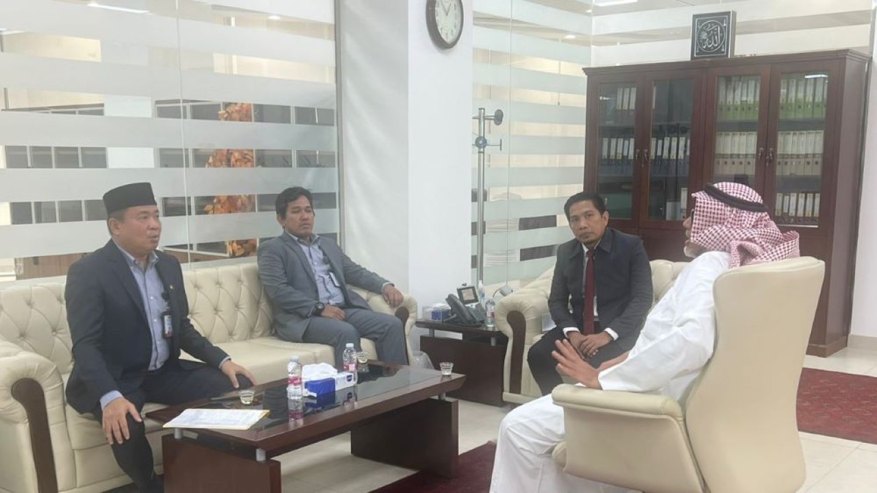 Pertemuan Tim KUH KJRI Jeddah dengan Kementerian Haji dan Umrah Arab Saudi, bahas penyelenggaraan umrah. (Humas Kemenag)