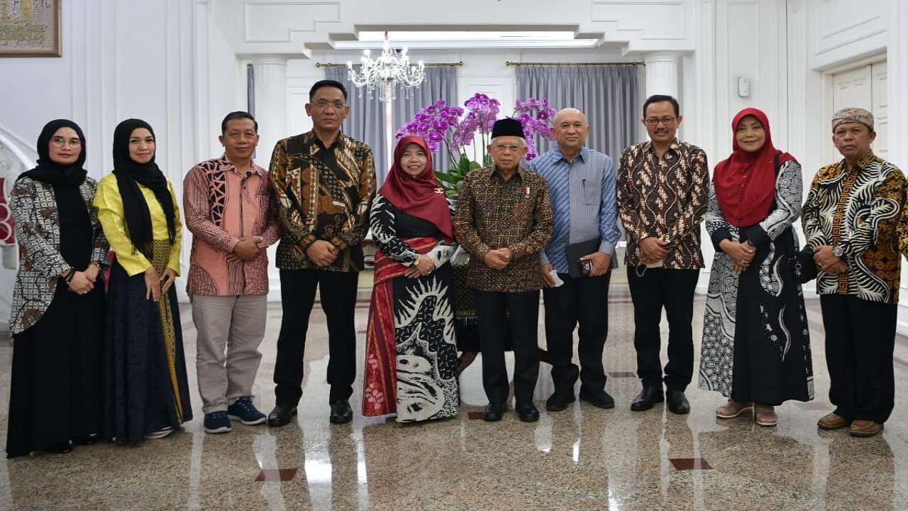 Wakil Presiden (Wapres) K.H. Ma’ruf Amin menerima jajaran Pengurus Masyarakat Ekonomi Syariah (MES) D.I Yogyakarta  (wapres.go.id)