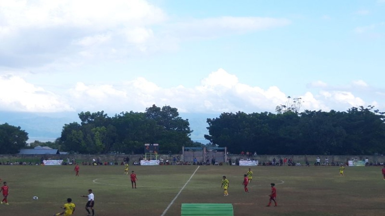 Asprov PSSI Malut akan dijadikan Stadion Marimoi sebagai tempat pelaksanaan Piala Soeratin  U-13, U-15 dan U- 17 pada November 2022 (Abdul Fatah)