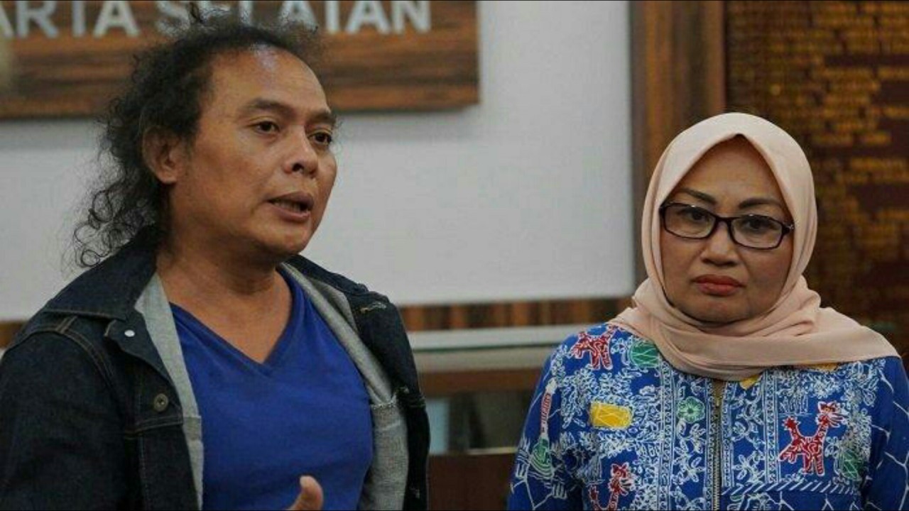 Deolipa Yumara dan Mimi Maryati Said.