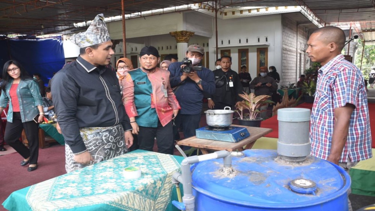 Wakil Gubernur (Wagub) Jateng, Taj Yasin Maimoen mengunjungi desa-desa di Jateng di tiga kabupaten terkait energi baru terbarukan. (Pemprov Jateng)