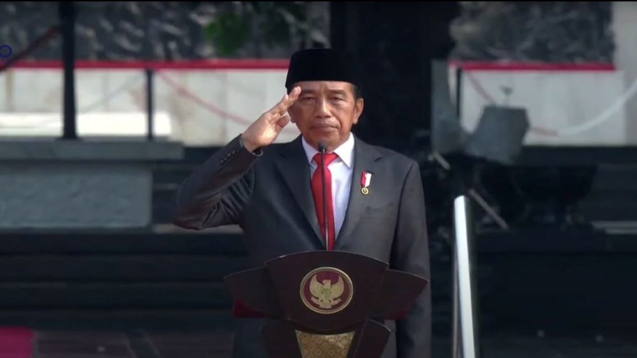 Presiden Jokowi memimpin upacara peringatan Hari Kesaktian Pancasila, di Kompleks Monumen Pancasila Sakti, Jalan Lubang Buaya, Jakarta Timur, Sabtu (01/10/2022). (AIT/UN/Setkab)