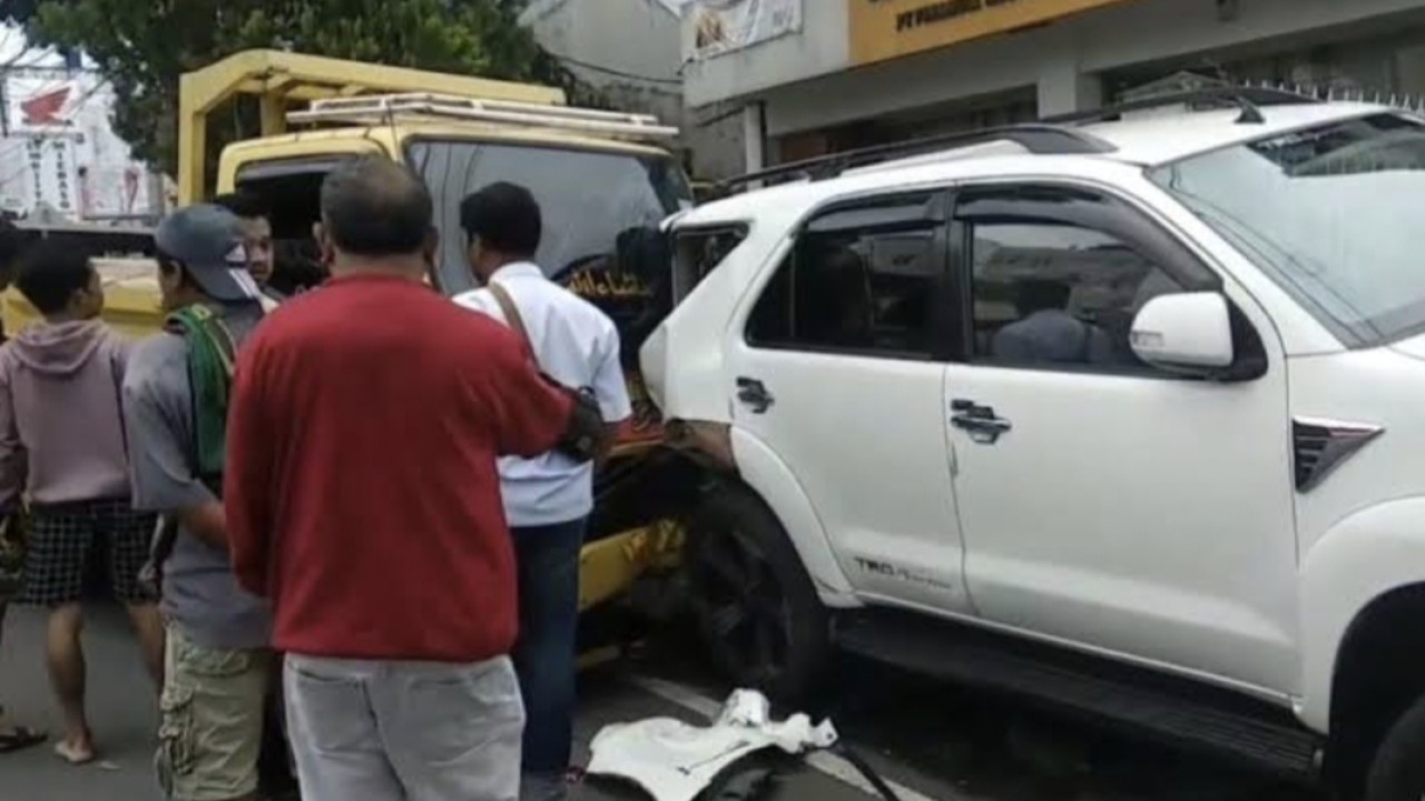 Kecelakaan beruntun di Tasikmalaya