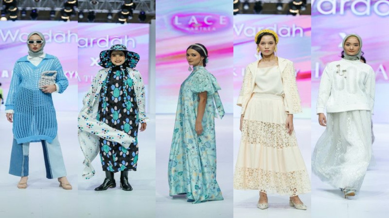 Koleksi Callie x IKYK dalam penampilan fesyen "Beauty Forward In Unity" persembahan Wardah dalam Jakarta Fashion Week 2023 di Jakarta, Sabtu (29/10/2022). (ANTARA/HO/JFW 2023)