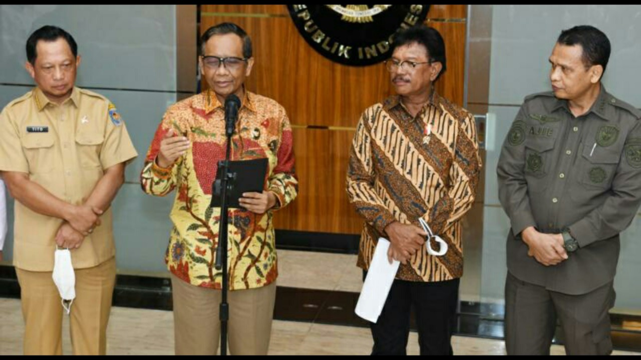 Jumpa pers usai rapat koordinasi di Kemenko Polhukam, Jakarta. (Kominfo)