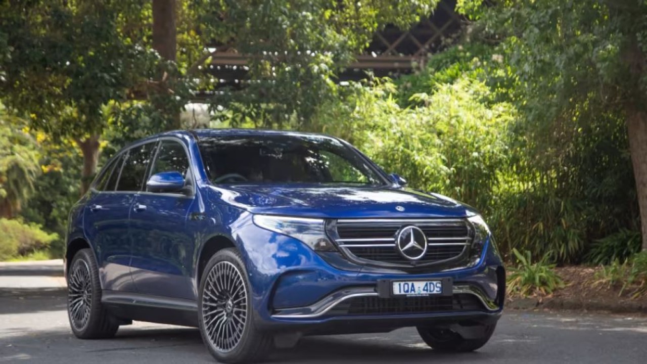 Mercedes-Benz GLE, GLS, dan SUV Listrik EQC yang terdampak merupakan produksi 2019 dan 2022. (Drive) 