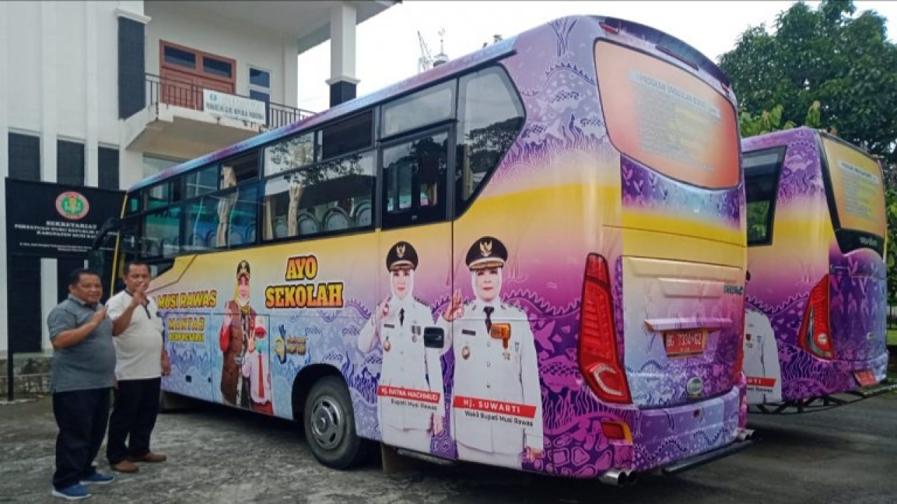 Bus sekolah Mura Mantap.