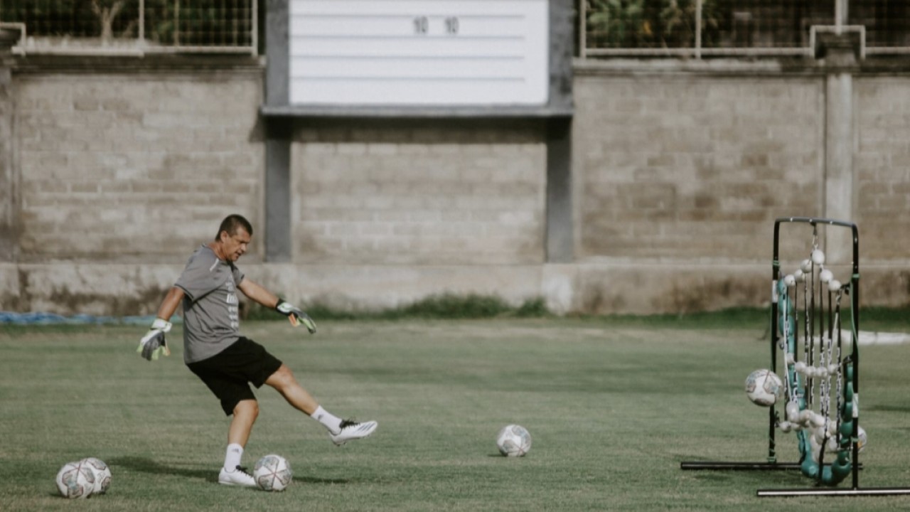 Pelatih kiper Bali United