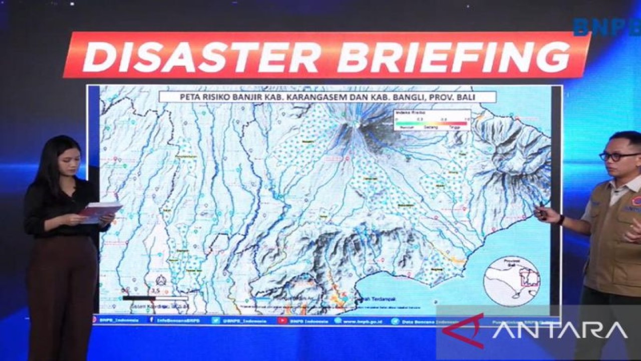 Tangkapan layar - Pelaksana tugas Kepala Pusat Data, Informasi dan Komunikasi Kebencanaan BNPB Abdul Muhari dalam Disaster Briefing diikuti daring di Jakarta, Selasa (25/10/2022). (Antara/Devi Nindy)