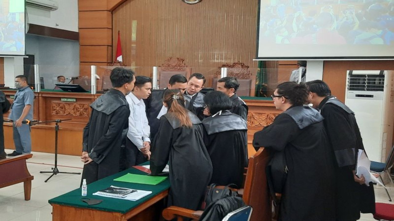 Susana persidangan Bharada Richars Eliezer Pudihang Lumiu di Pengadilan Negeri Jakarta Selatan, Selasa (18/11/2022) (ANTARA/Laily Rahmawaty)