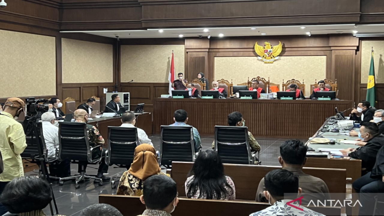 Suasana persidangan kasus dugaan korupsi izin ekspor minyak kelapa sawit mentah di pengadilan Tindak Pidana Korupsi (Tipikor), Jakarta, Selasa (25/10/2022). ANTARA/Putu Indah Savitri