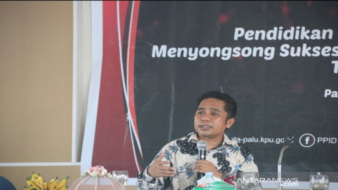 Anggota Komisi Pemilihan Umum (KPU) Provinsi Sulawesi Tengah Sahran Raden. ANTARA/HO-KPU Sulteng