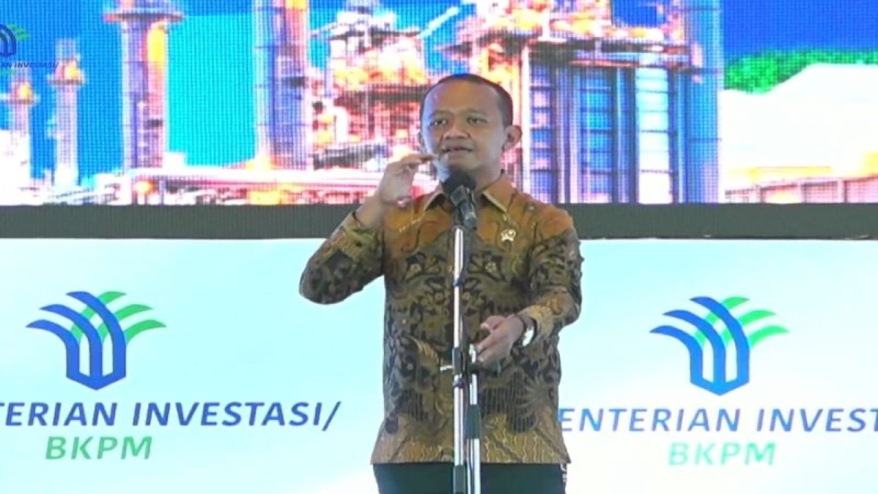 Tangkapan layar Menteri Investasi/Kepala BKPM Bahlil Lahadalia dalma Rakornas Investasi 2022 di Jakarta, Rabu (30/11/2022). (ANTARA/Youtube Kementerian Investasi/BKPM)