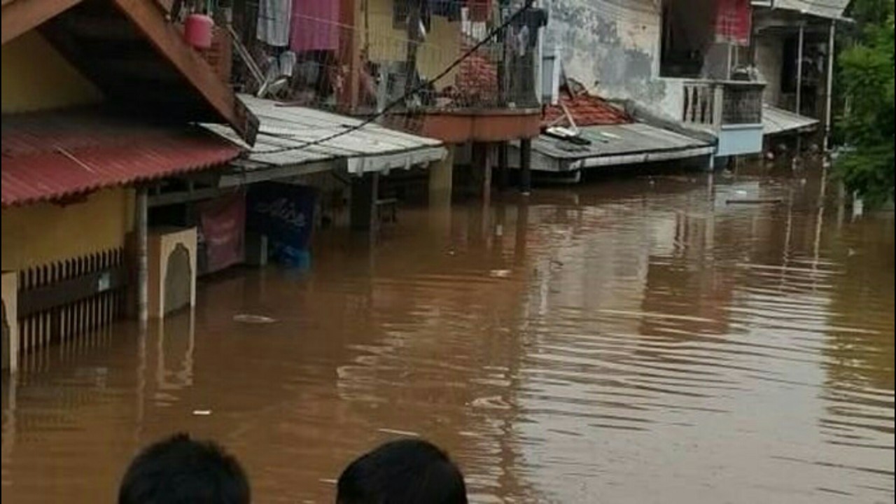 Banjir Rawajati. (Detikcom)