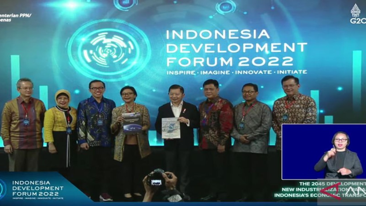 Tangkapan layar acara peluncuran dokumen Rencana Induk Pengembangan Industri Digital Indonesia 2023- 2045 pada hari ini, dipantau secara daring di Jakarta, Senin. (ANTARA/ Muhammad Heriyanto)