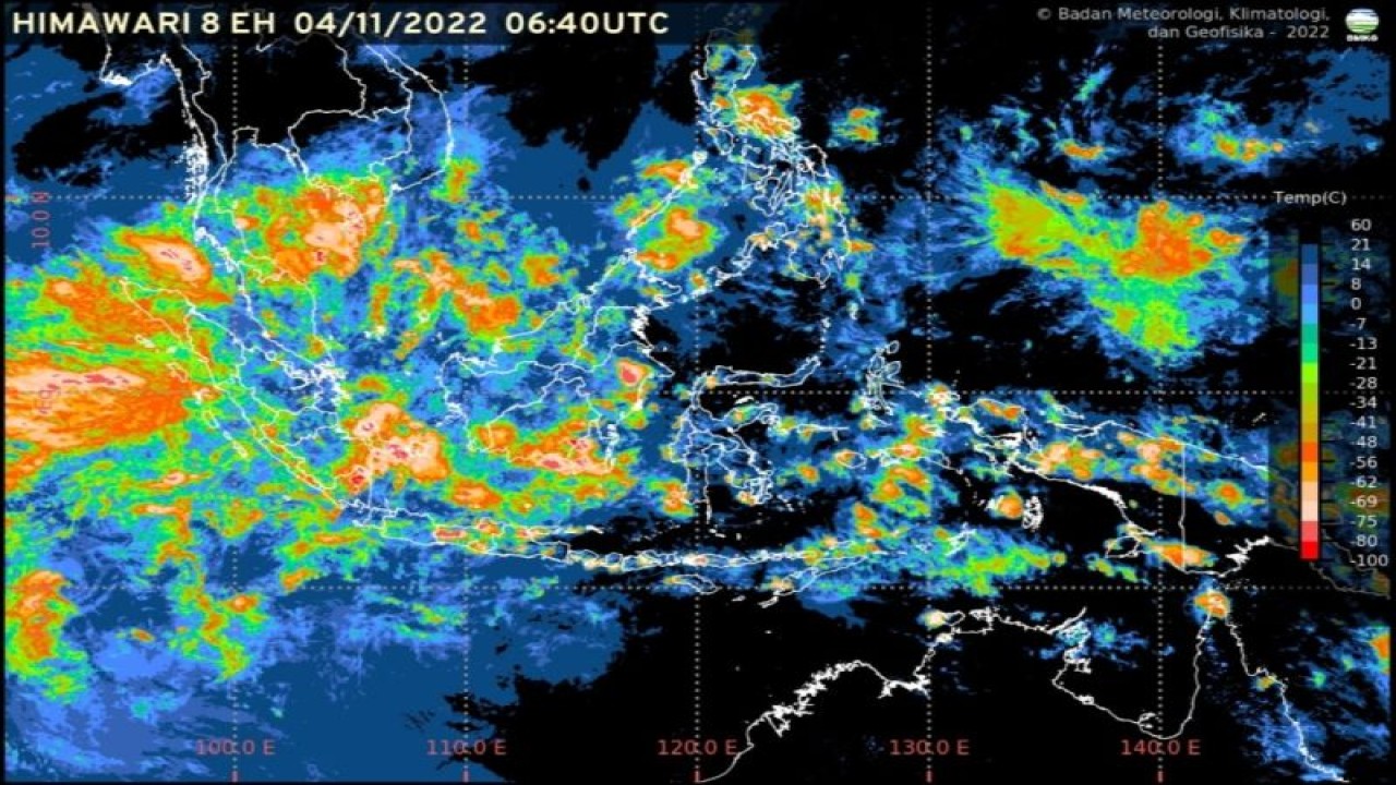 Tangkapan layar cuaca yang terekam Citra Satelit Indonesia pada Jumat (4/11/2022). (FOTO ANTARA/HO-BMKG)