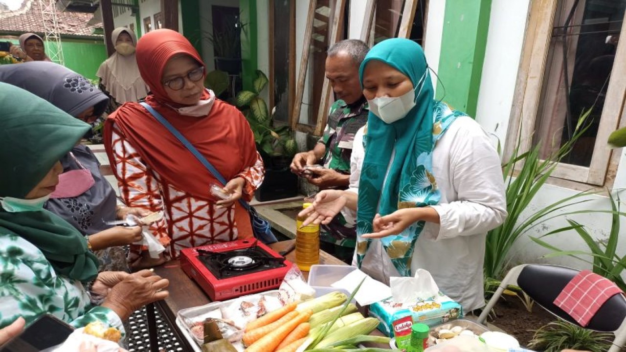 Arsip Foto. Kegiatan Dashat dan Dapur Balita Sehat diintegrasikan untuk mencegah stunting pada anak di Kota Yogyakarta. (ANTARA/HO-BKKBN)