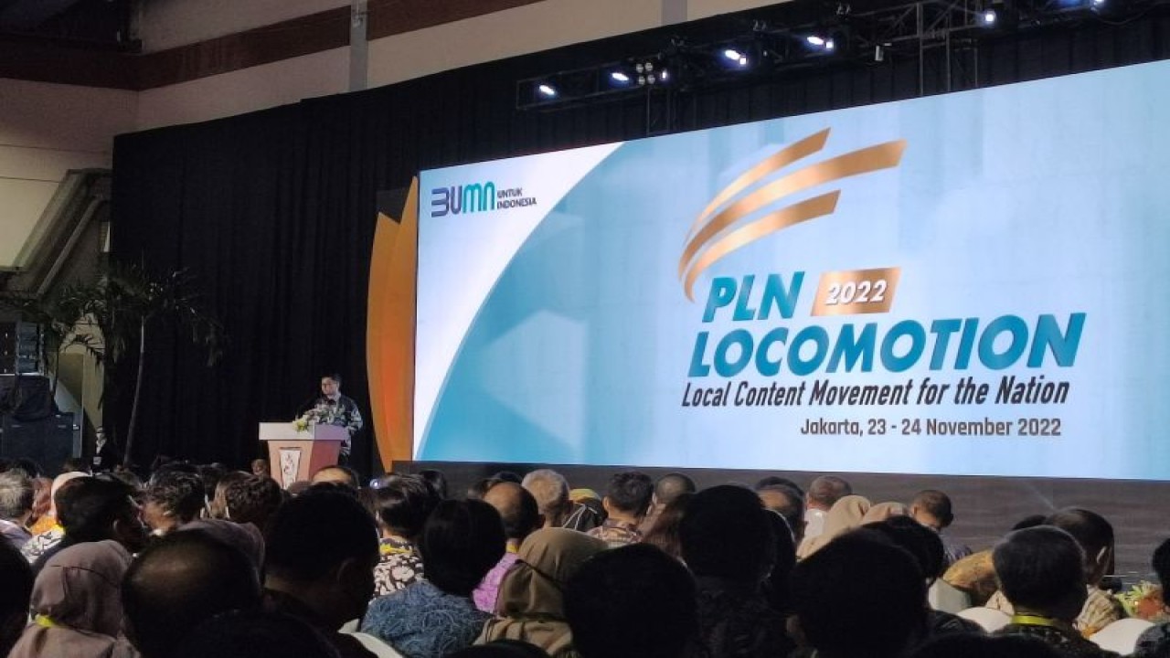 Direktur Utama PT PLN (Persero) Darmawan Prasodjo dalam pembukaan Locomotion 2022 di JCC Senayan, Jakarta, Rabu (23/11/2022). ANTARA/Ade Irma Junida.