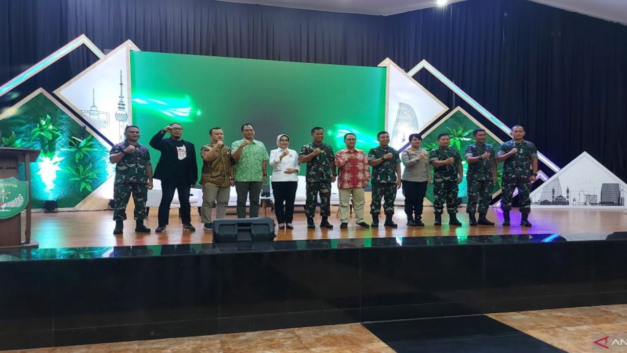 Diskusi panel bertajuk Sustainability Forum : Agen Perubahan Sebagai Penggerak Restorasi Ekosistem di Markas Kodam Jaya, Jakarta, Selasa (22/11/2022). ANTARA/Yogi Rachman