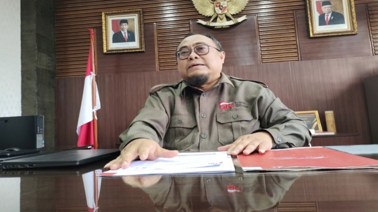 Dokumentasi- Kepala OJK Lampung Bambang Hermanto. ANTARA/Ruth Intan Sozometa Kanafi.