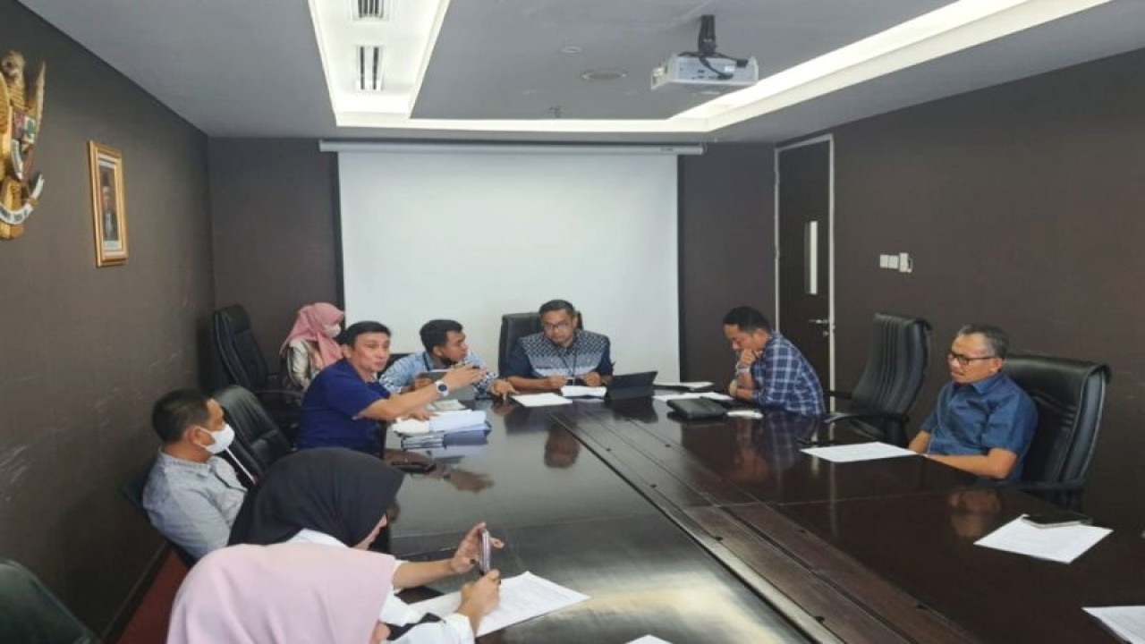 Suasana rapat konsultasi tim Bapemperda DPRD Sulawesi Selatan bersama tim perancang Perda Ditjen Kemendagri di lantai 15 Gedung Kementerian Menteri Dalam Negeri (Kemendagri), Jakarta, Jumat (25/11/2022). ANTARA/HO/Dokumentasi Sekretariat DPRD Sulsel.