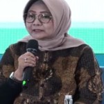 Ekonom Senior CORE Indonesia Hendri Saparini dalam webinar Green Economy, Rabu (6/11/2022). (ANTARA/Sanya Dinda)-1668588609