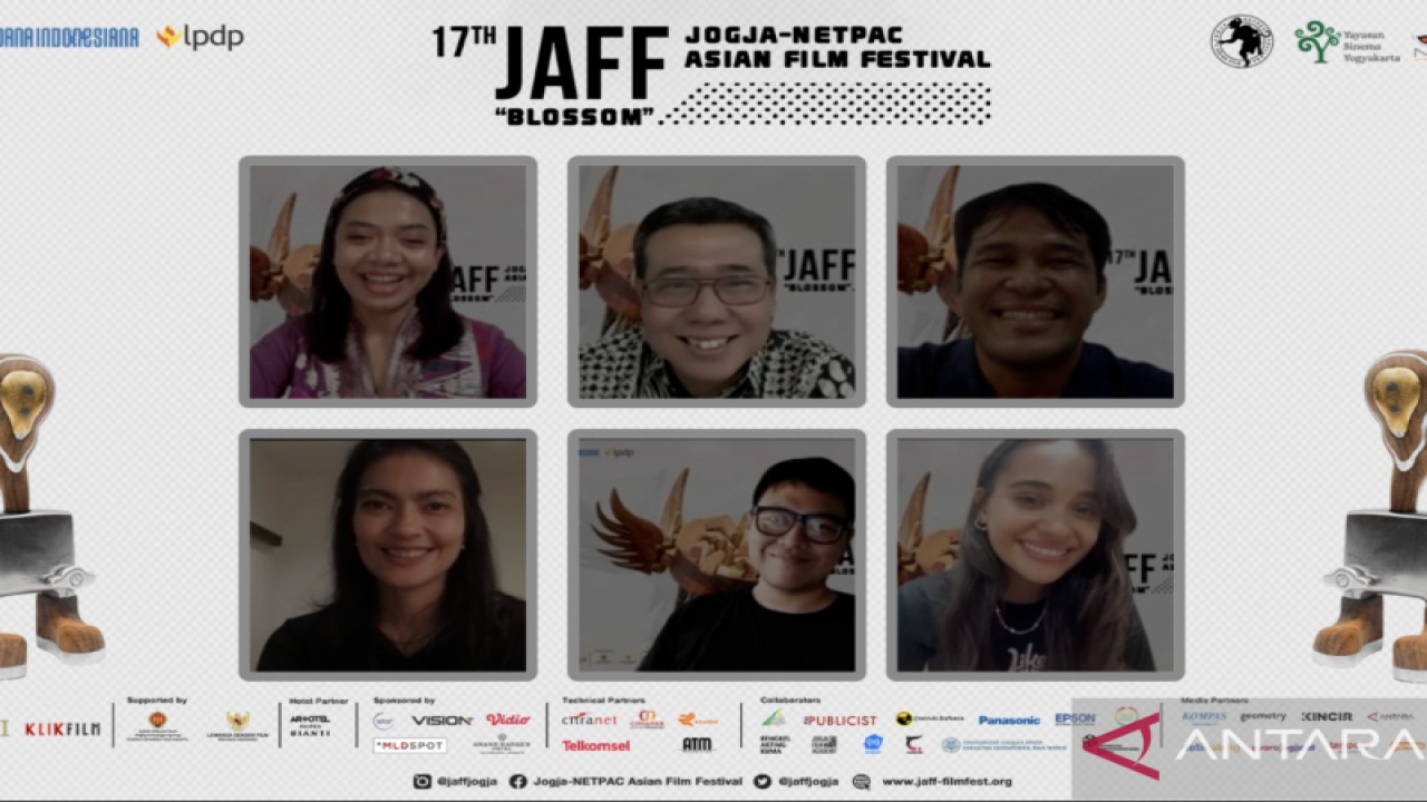 Para pembicara dalam jumpa pers daring Jogja-NETPAC Asian Film Festival 2022 pada Kamis (17/11/2022). (ANTARA/TL/Arnidhya Nur Zhafira)