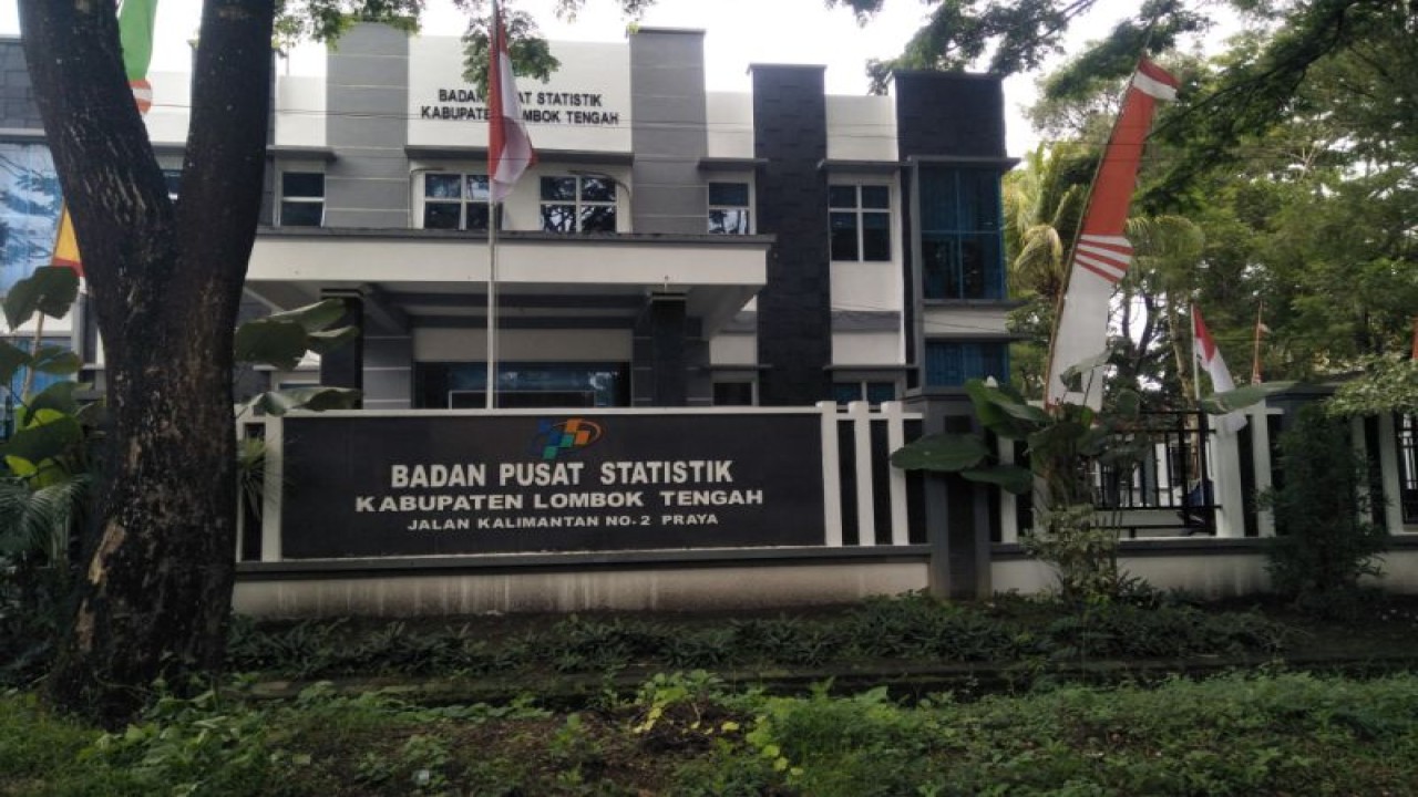 Kantor BPS Lombok Tengah, Nusa Tenggara Barat (ANTARA/Akhyar)