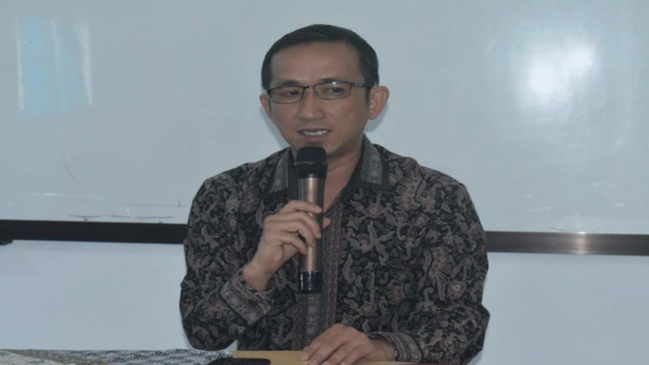 Ketua Bawaslu Bangka Tengah, Robianto (ANTARA/Ahmadi)