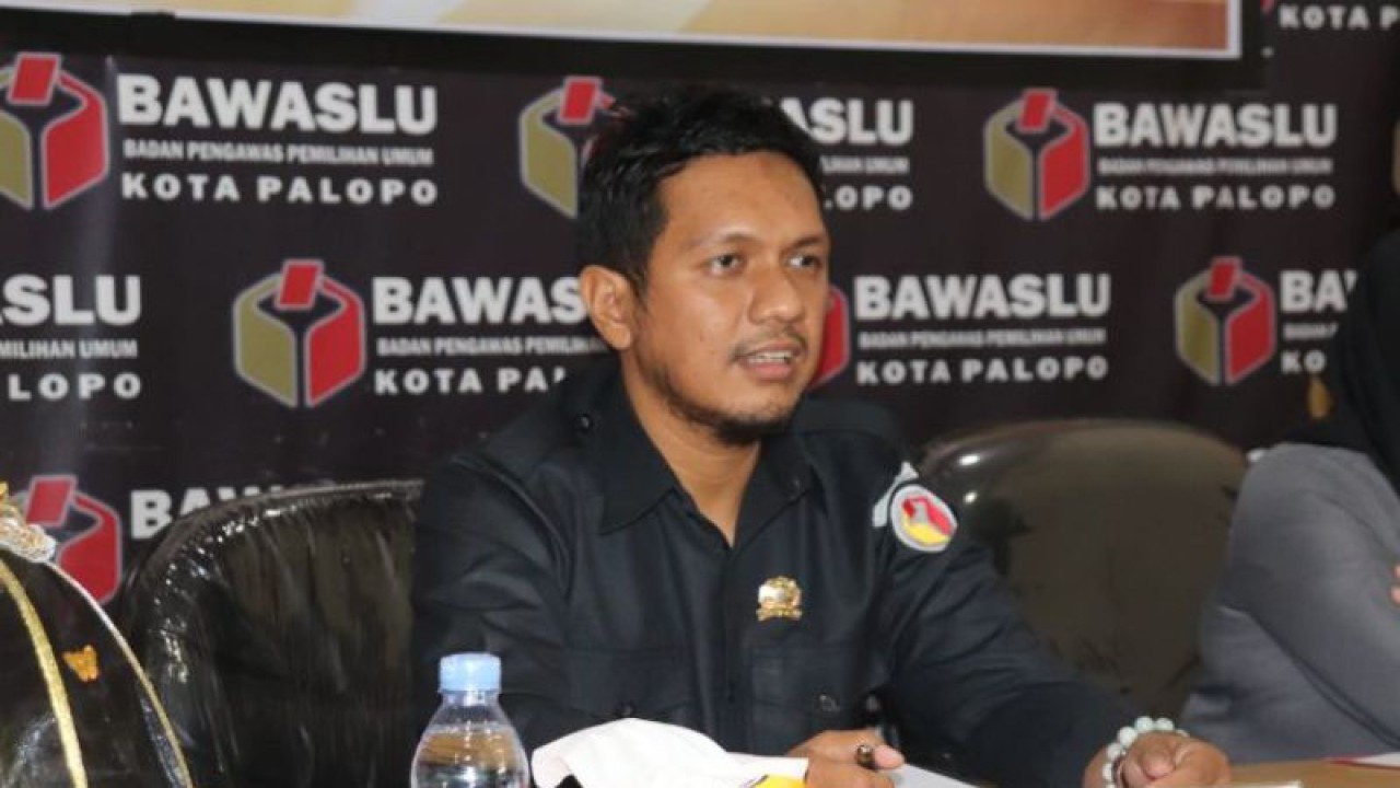 Ketua Bawaslu Palopo Asbudi. ANTARA/HO/Bawaslu Palopo