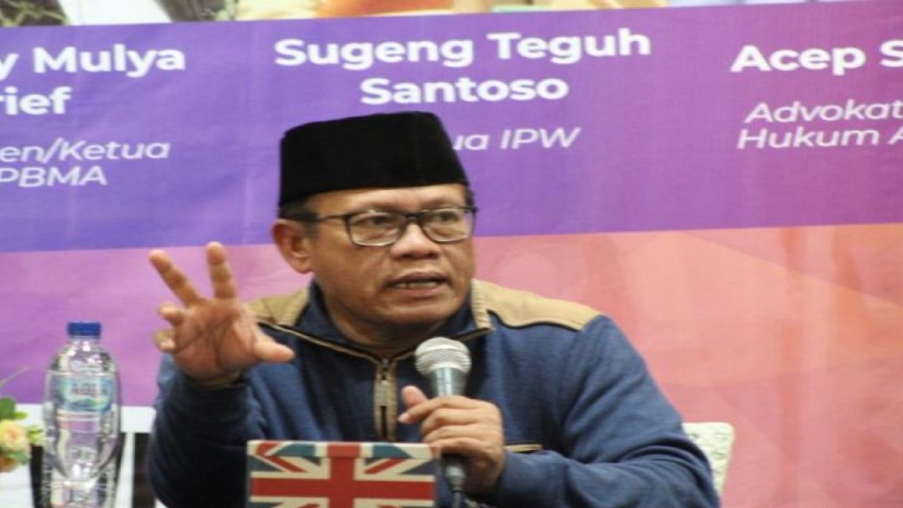 Ketua Indonesia Police Watch (IPW) Sugeng Teguh Santoso dalam diskusi publik "Polisi Sipil Idaman Masyarakat" yang digelar Korps Mahasiswa dan Pemuda NKRI (Kompan) di Kota Serang, Banten, Minggu (13-11-2022). (ANTARA/HO-IPW)