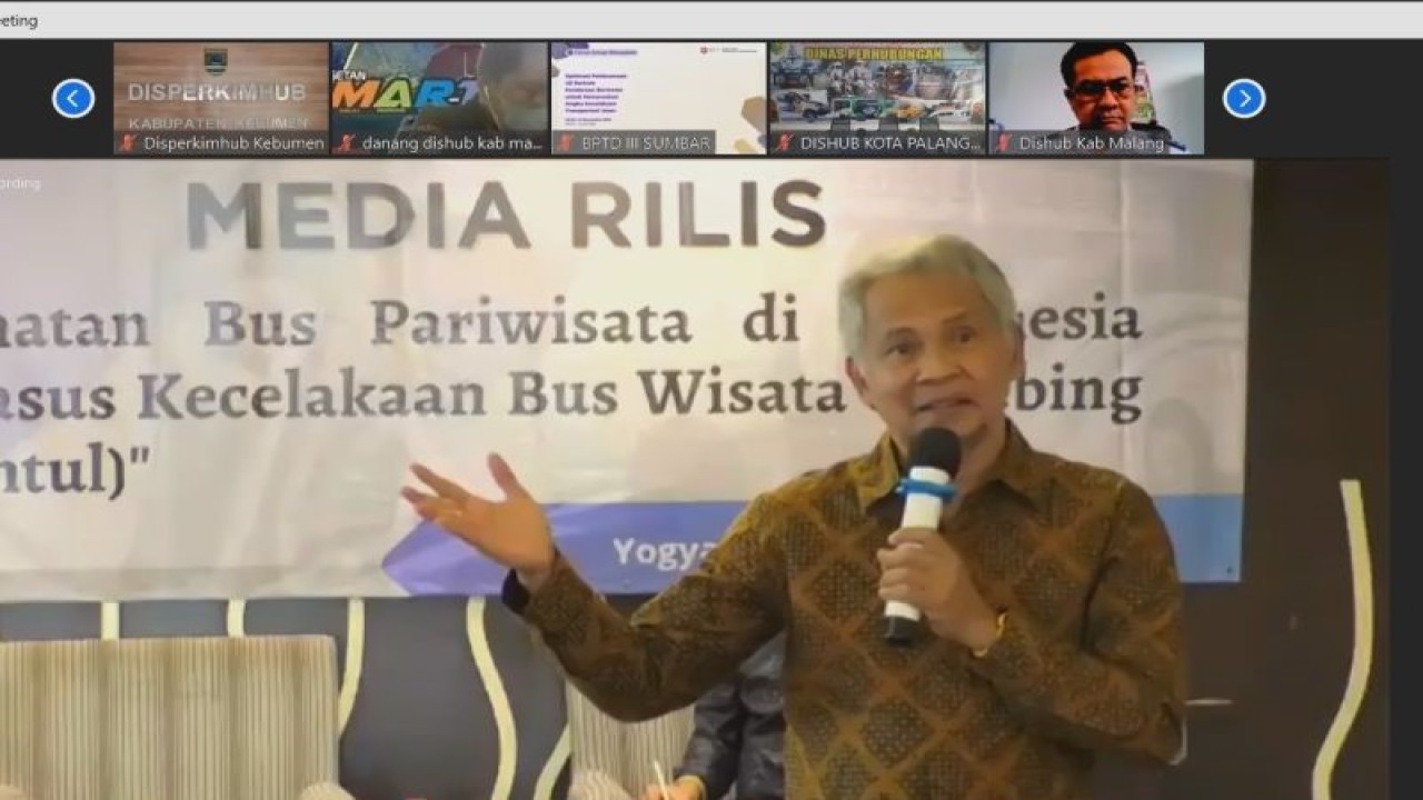 Tangkapan layar - Plt Kepala Sub Komite Investigasi Kecelakaan LLAJ KNKT Wildan dalam media rilis "Studi kasus kecelakaan bus pariwisata di Tebing Bego Bantul" secara daring yang dipantau di Jakarta, Rabu (30/11/2022). ANTARA/Adimas Raditya