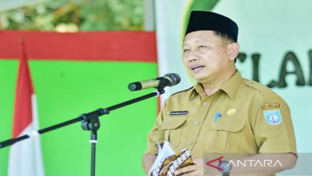 Sekretaris Daerah Kabupaten Bangka Barat M. Soleh. (ANTARA/HO-Diskominfo Bangka Barat)