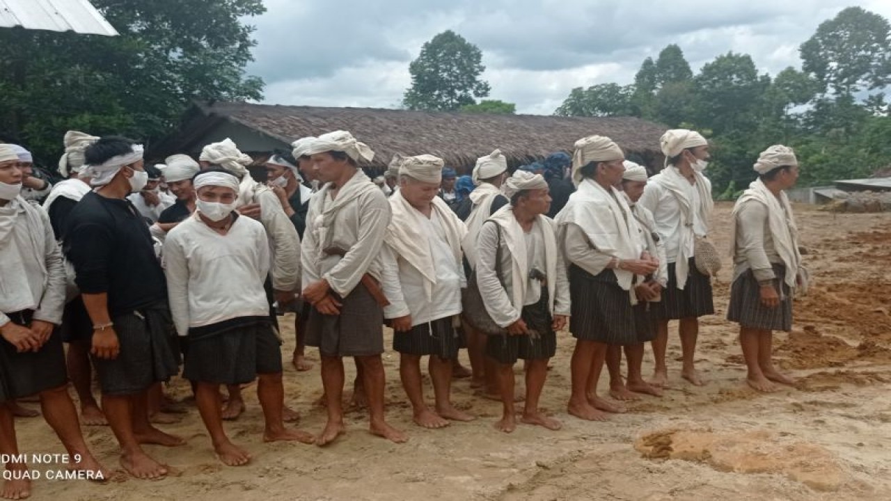 Masyarakat Badui di pedalaman Kabupaten Lebak, Provinsi Banten konsisten menjaga pelestarian alam dan lingkungan sehingga tidak menimbulkan bencana alam. ANTARA FOTO/Mansur