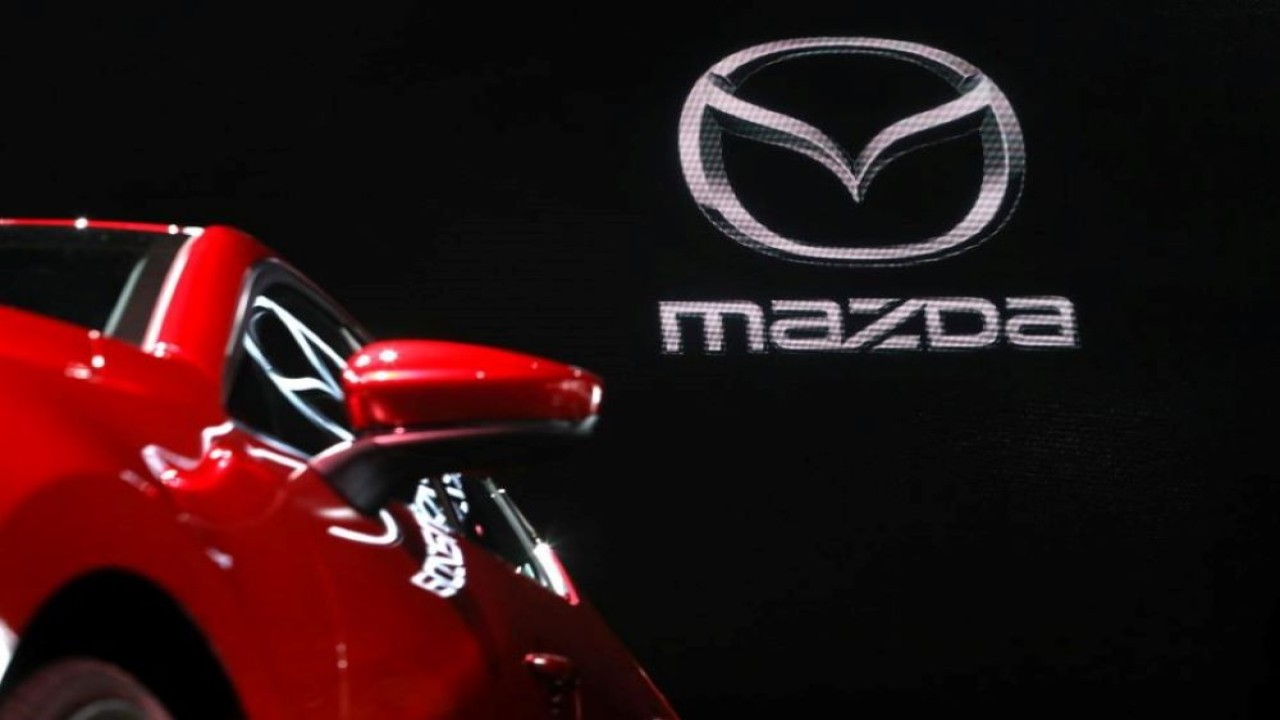 Ilustrasi. Mazda 3 2020 terlihat dipamerkan di New York International Auto Show 2019, di New York City, New York, Amerika Serikat, 17 April 2019. (Brendan McDermid/Reuters)