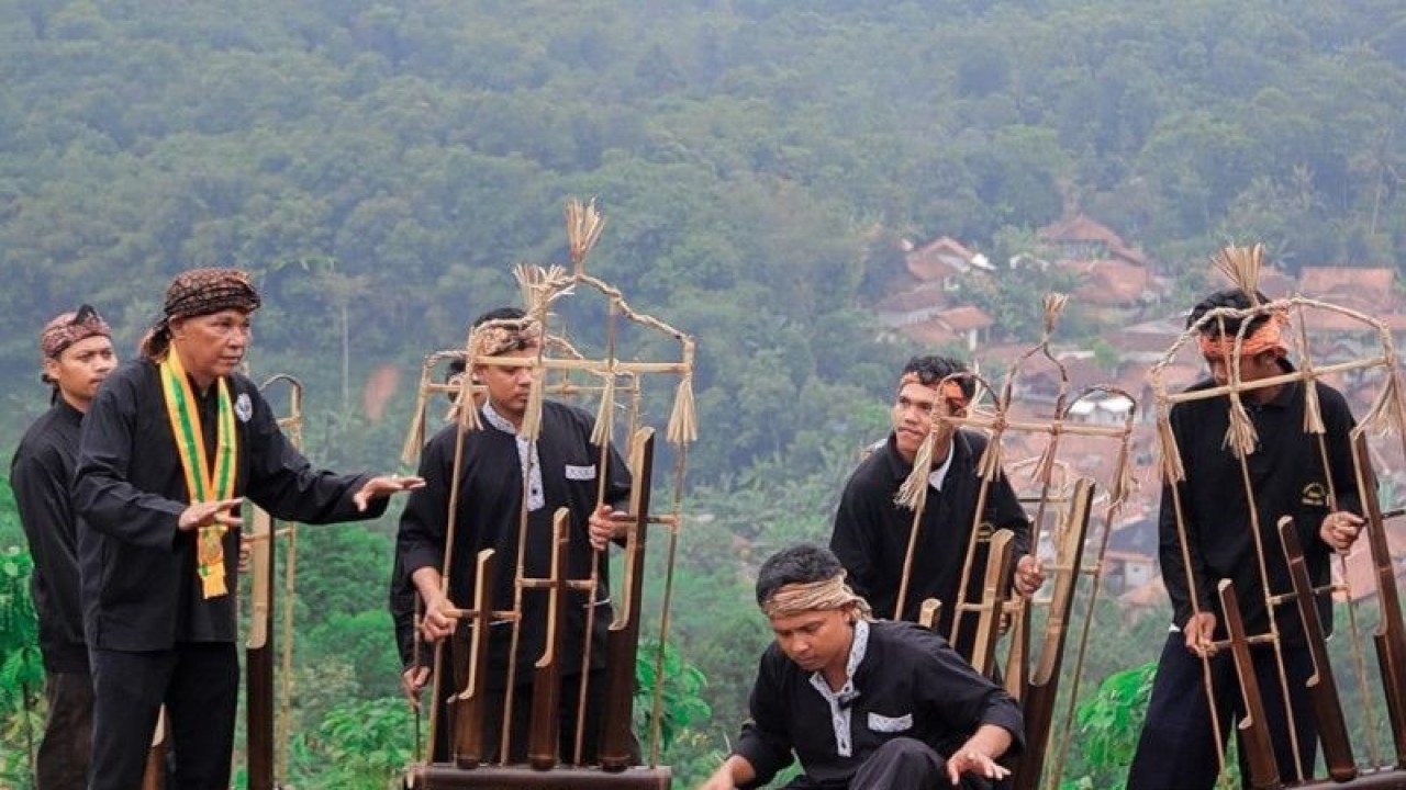 Jambore wisata desa di kaki Gunung Salak, Desa Purwabakti, Kecamatan Pamijahan, Kabupaten Bogor, Jawa Barat. (ANTARA/HO-Humas Pemkab Bogor)