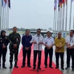 Menteri Perhubungan Budi Karya Sumadi (tengah) saat meninjau Bandara I Gusti Ngurah Rai Bali, pada Jumat (18/11/2022). (Kemenhub)-1668745549